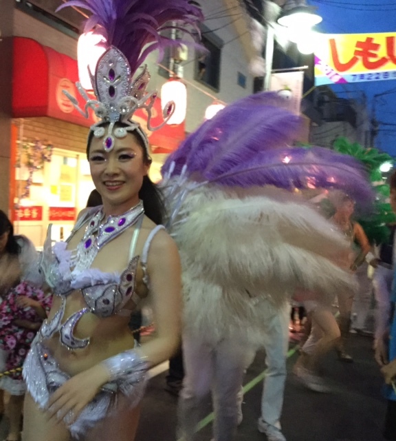 しもしゃく祭りの踊り子 1