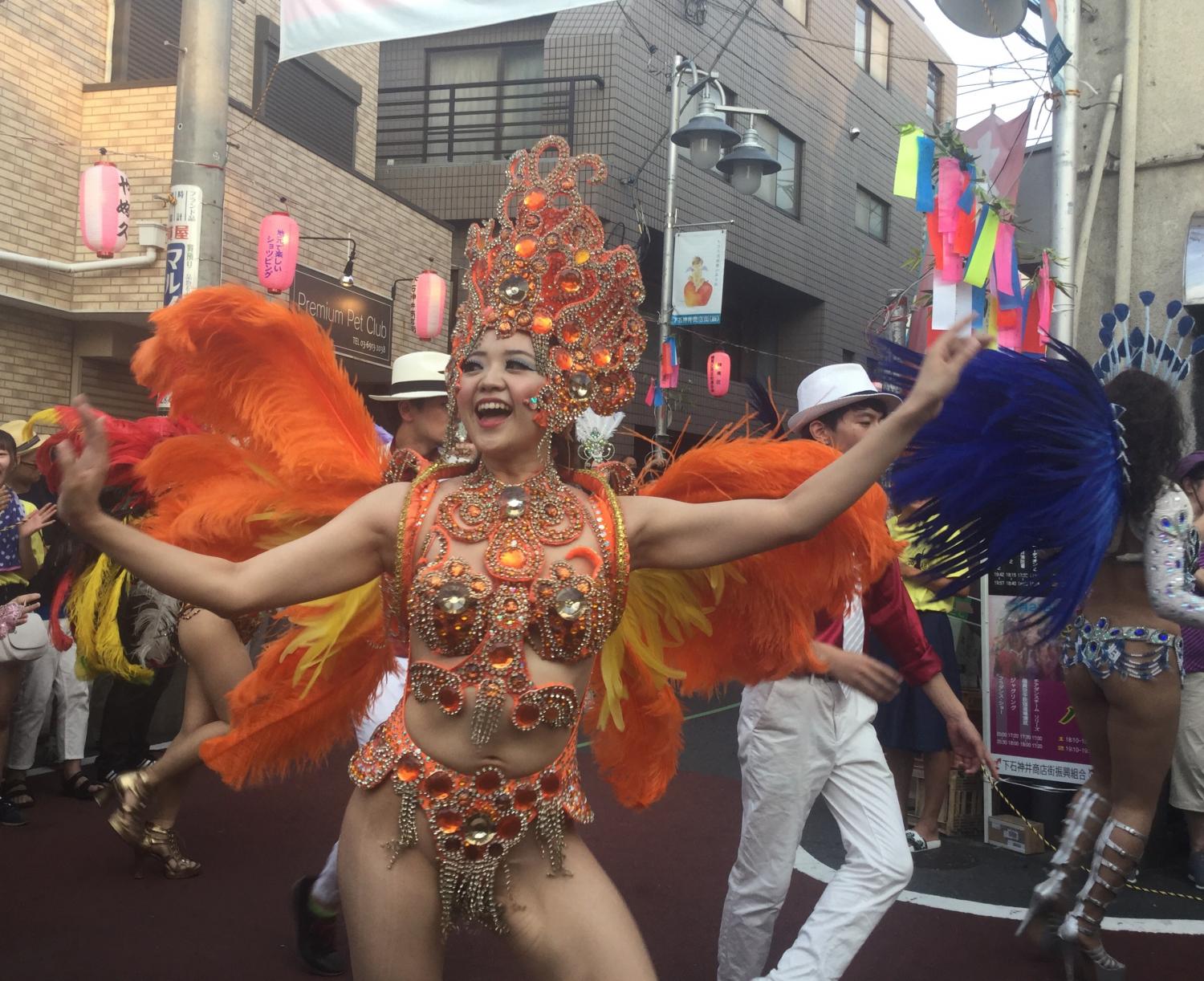 セクシーな踊り子たち