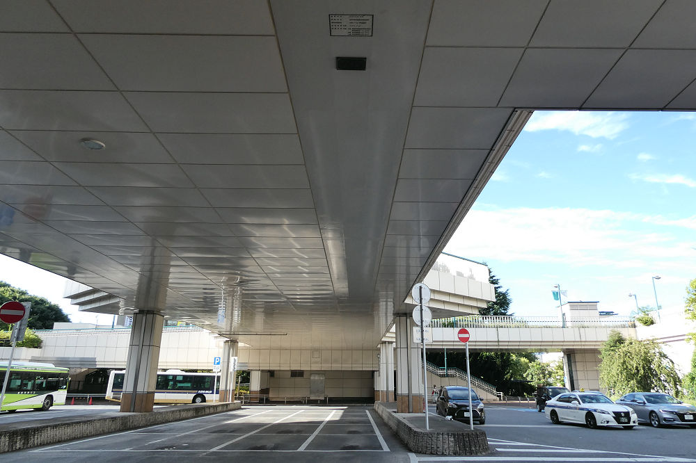 練馬駅北口ペデストリアンデッキ