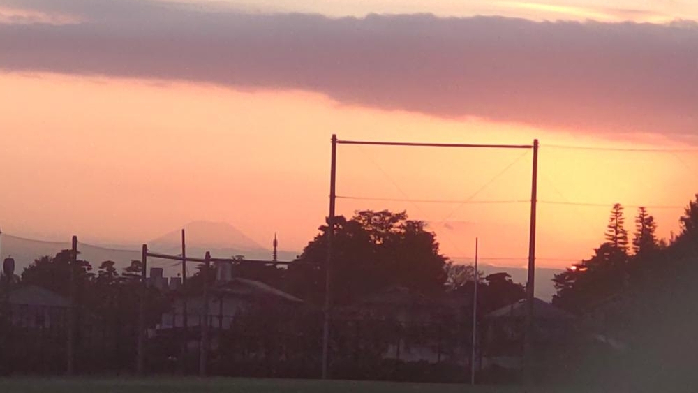 夕日の富士山と甲州アルプス