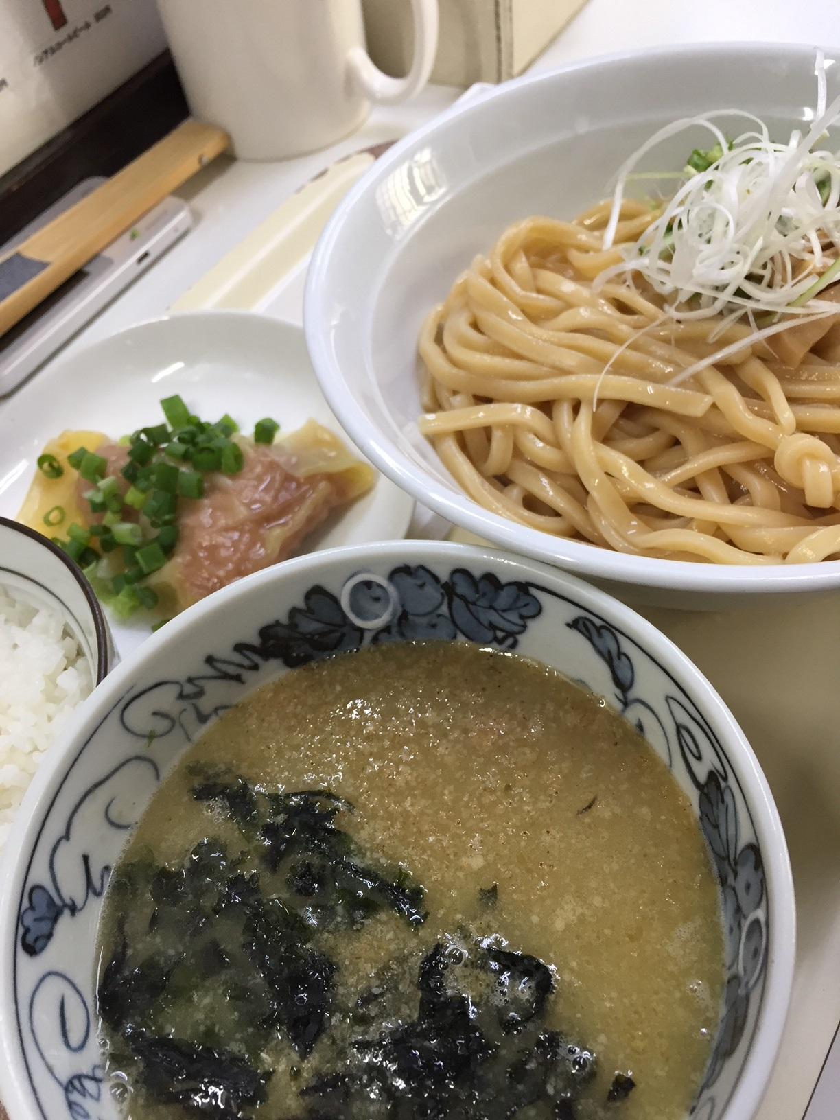 まずは記念すべき第一号！鶏と牡蠣の白湯スープ！練馬【はないち】さん。 画像