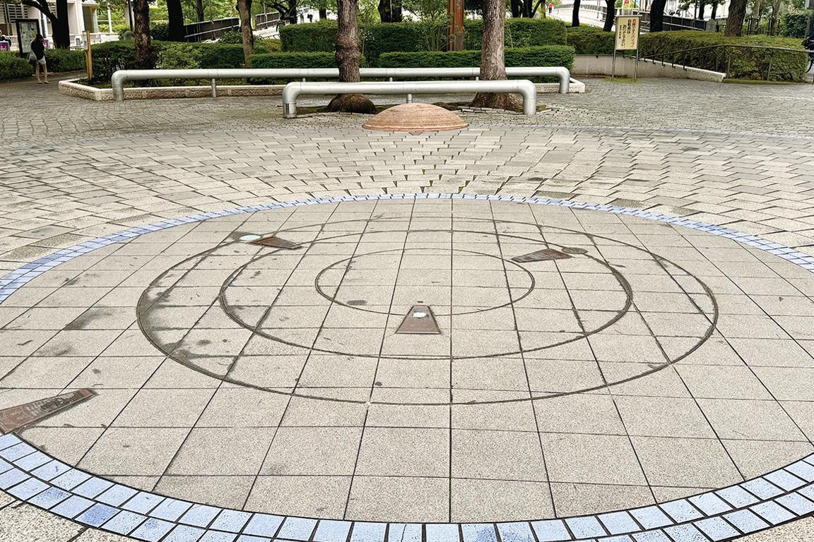 夏の雲公園　みらいの広場