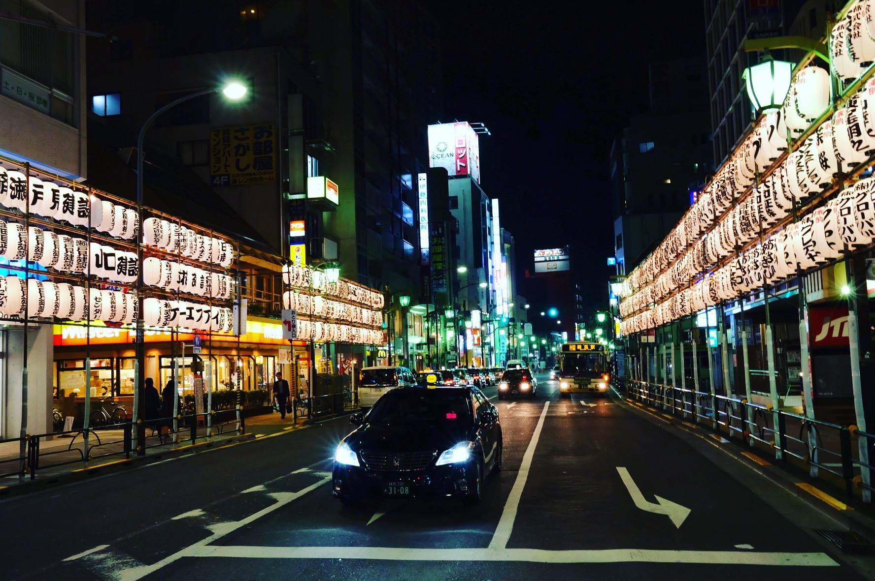 練馬駅前の酉の市の提灯