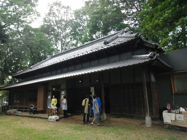 けやきの森の季楽堂